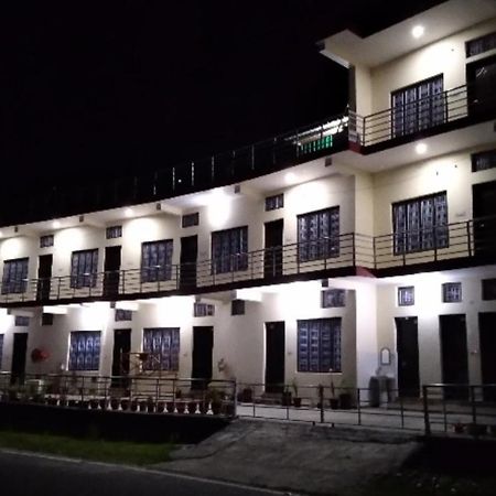Hotel Vikram Palace Barkot Luaran gambar