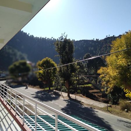 Hotel Vikram Palace Barkot Luaran gambar