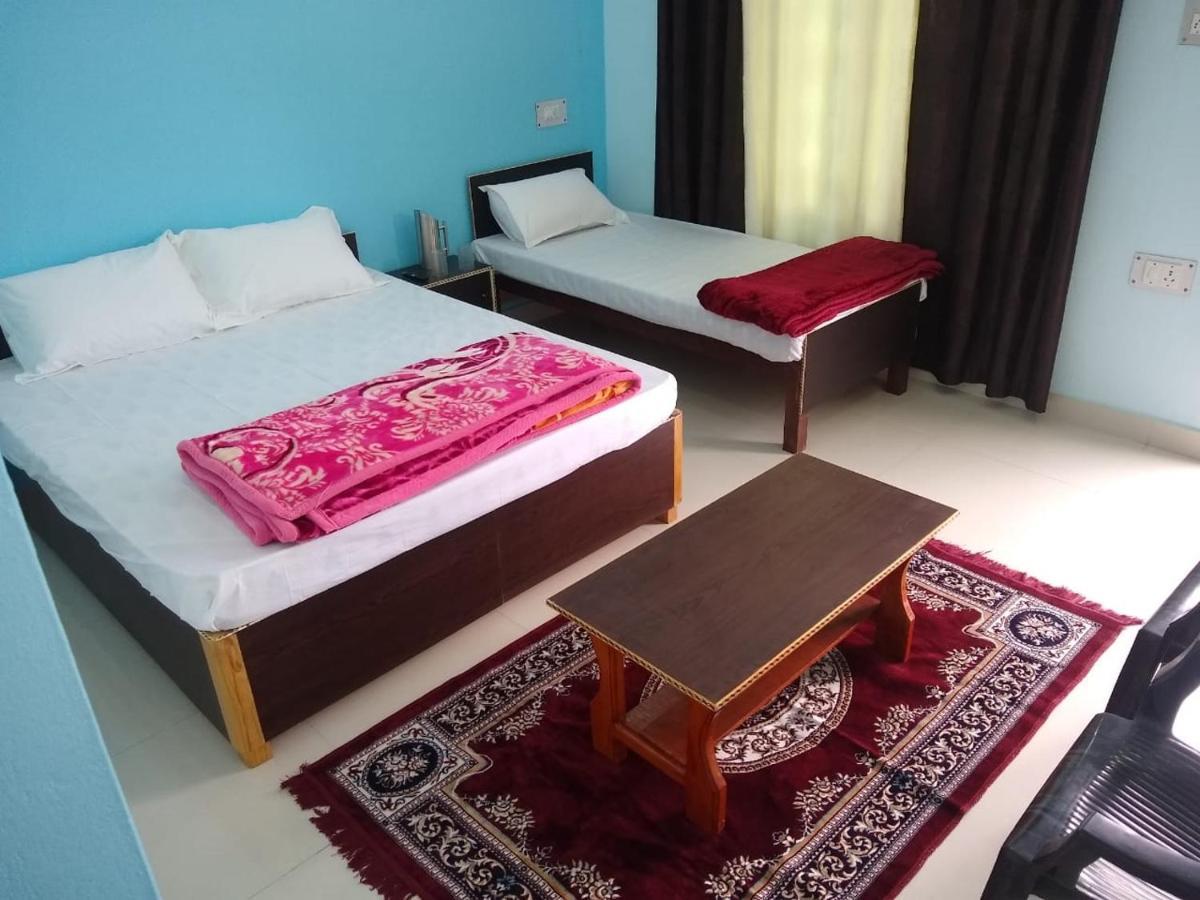 Hotel Vikram Palace Barkot Luaran gambar