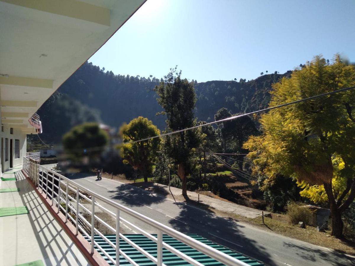 Hotel Vikram Palace Barkot Luaran gambar